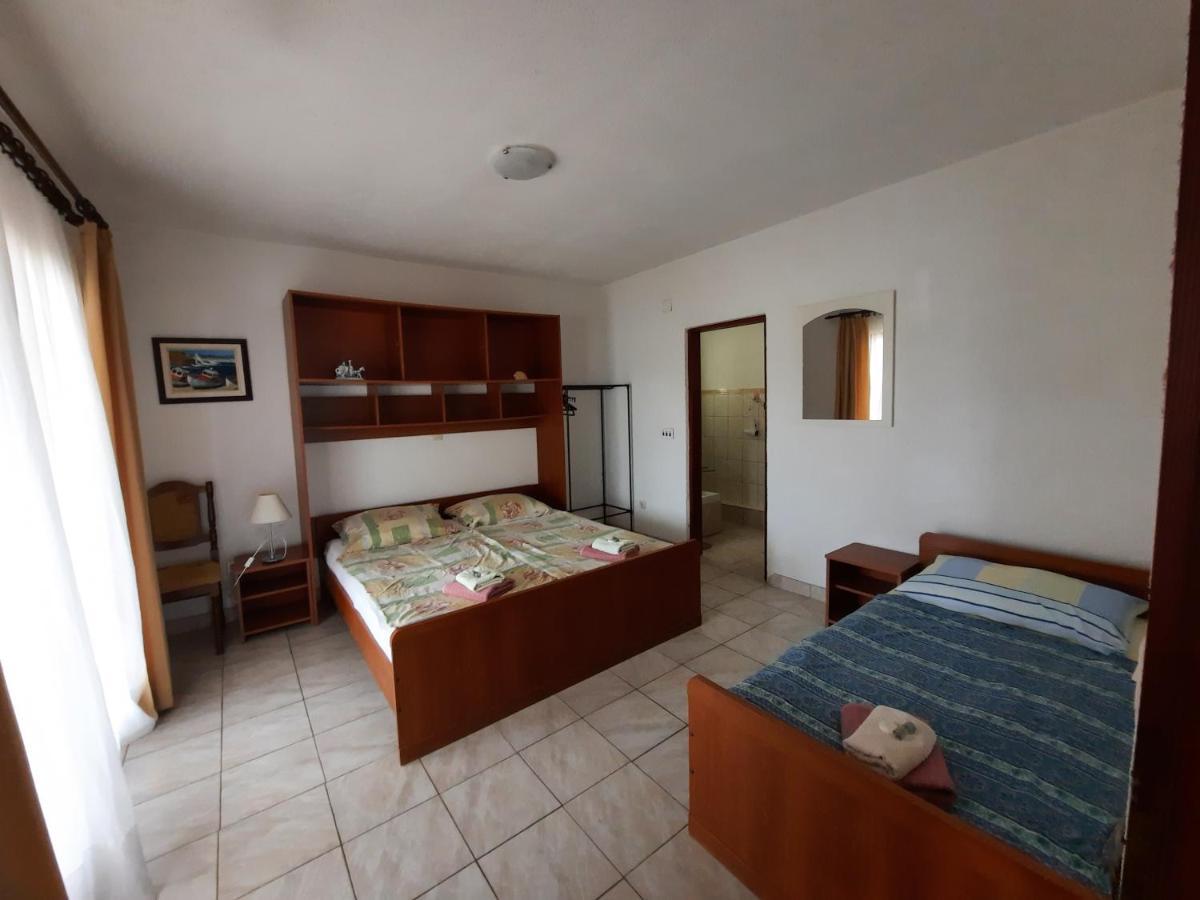 Apartments Dario Ražanj Esterno foto